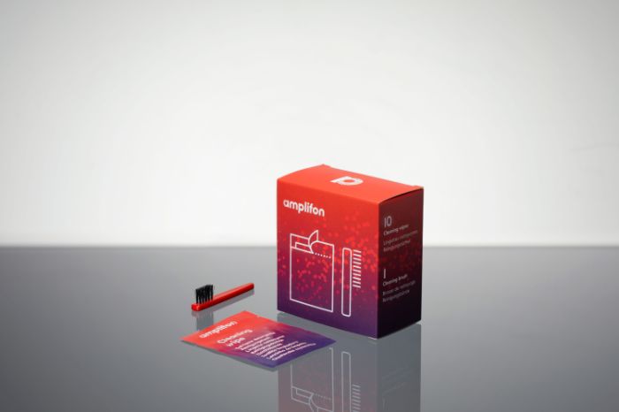 Conjunto de produtos de limpeza para aparelhos auditivos.