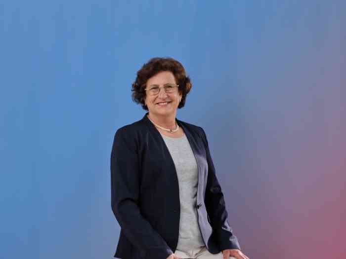Maria Emília Salvador, cliente Minisom